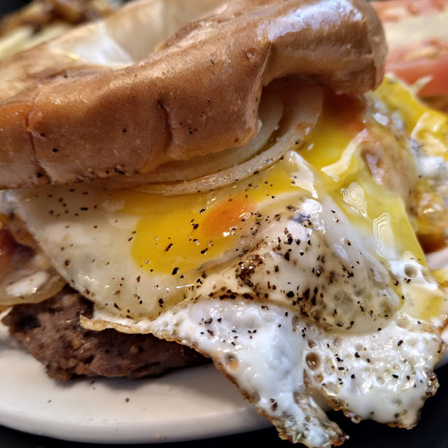 Bagel Fat Sami Burger