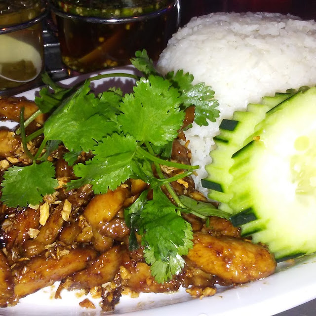 Fried Garlic Pepper Chicken