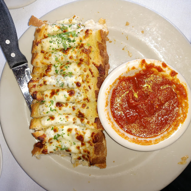 Garlic Pizza Bread with Marinara