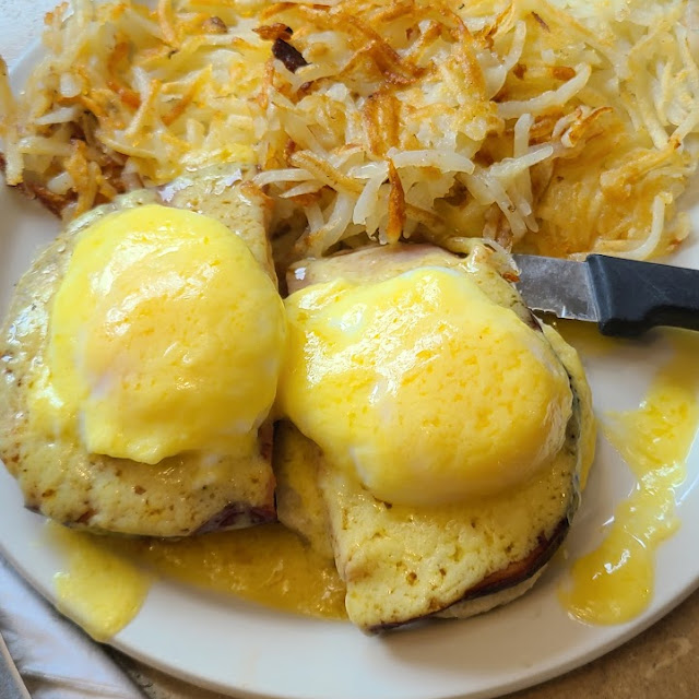 Eggs Benedict