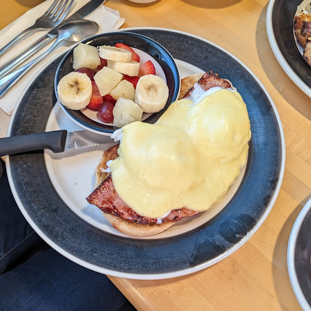 Eggs Benedict