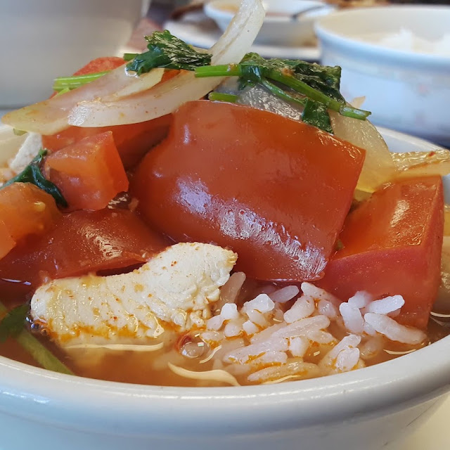 Tom Yum Kai