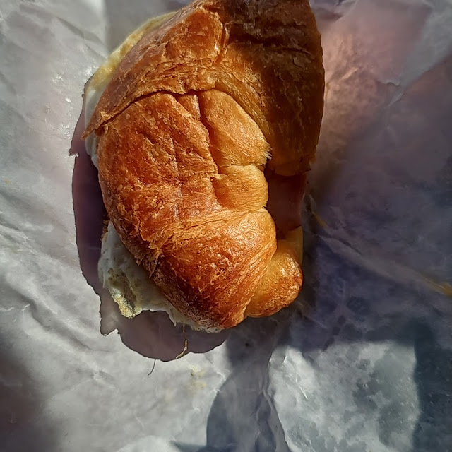 Croissant w Butter