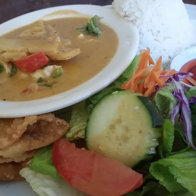 Lunch Red Curry with Chicken