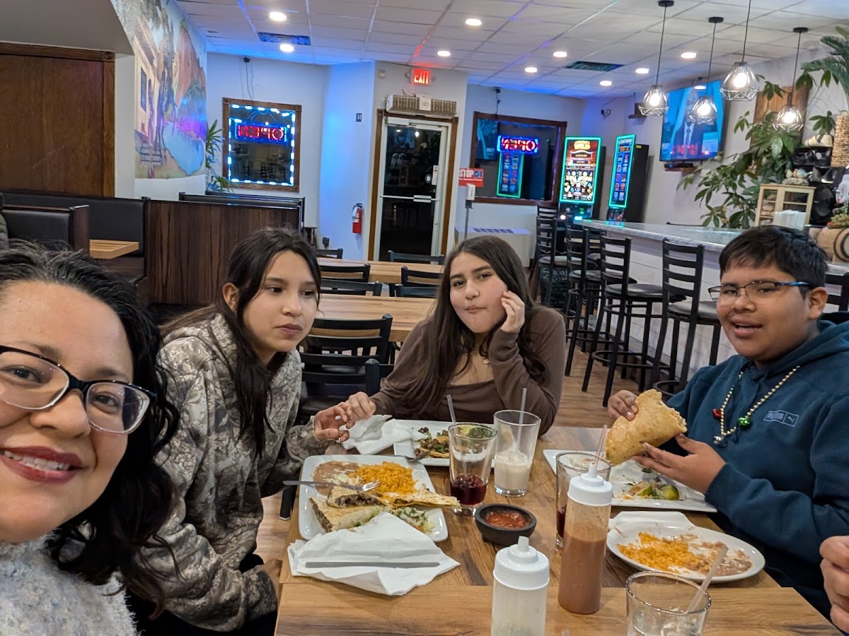 Sofia's Kitchen & Bar