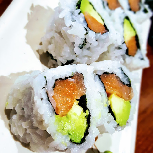 Salmon Avocado Roll