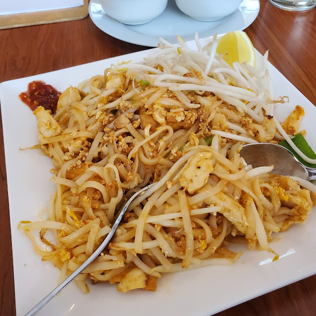 Ni Pad Thai