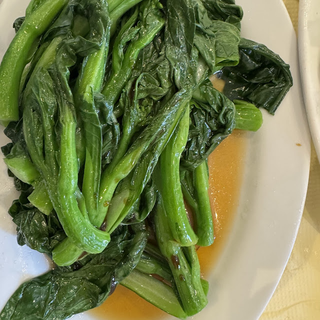 poached chinese broccoli 白灼唐芥兰