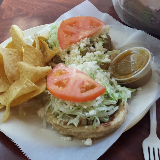 Chile Verde Sopes