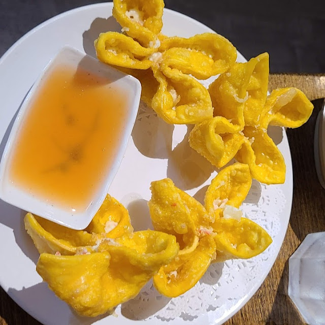 Crab Rangoon
