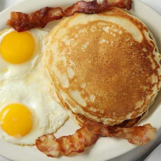 Kids Bacon Eggs & Toast