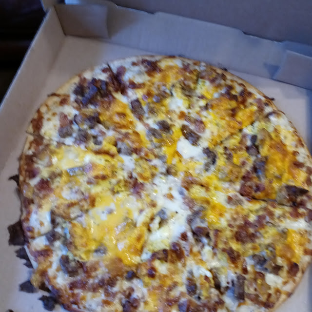 Breakfast Pizza