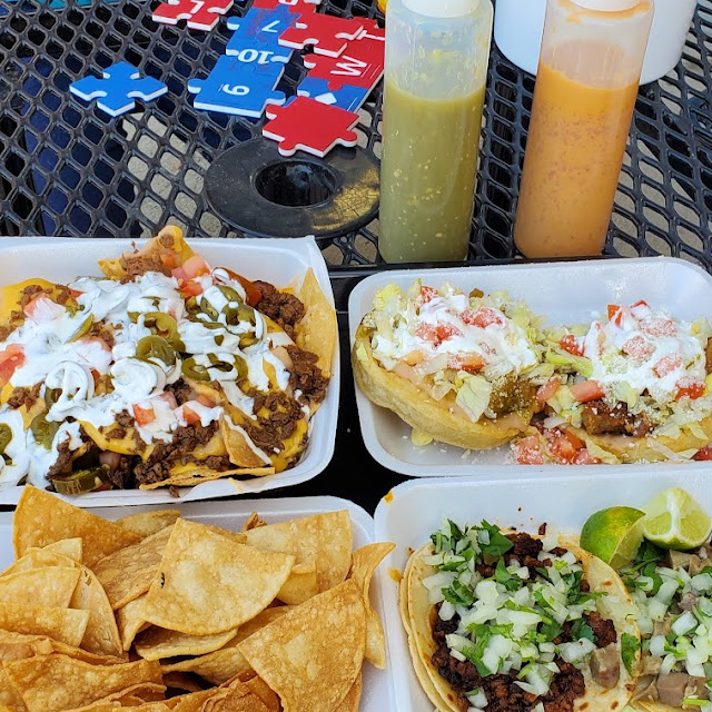 Sopes and Nachos Supremos