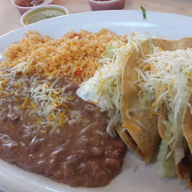Shredded Beef Tacos Combo
