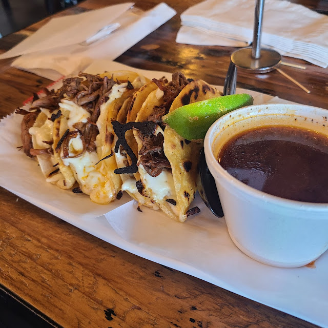 Birria Tacos Y Tacos De Trompo