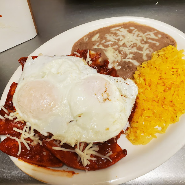 Chilaquiles Rojos
