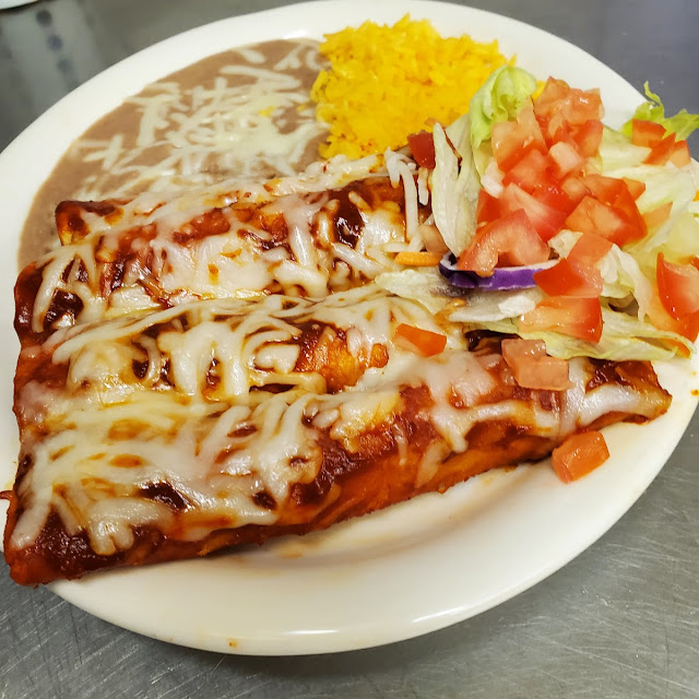 Ricas Enchiladas Rojas