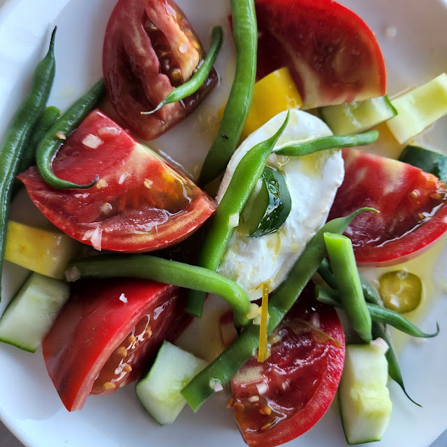 Tomatoes Green Beans and Burrata Salad