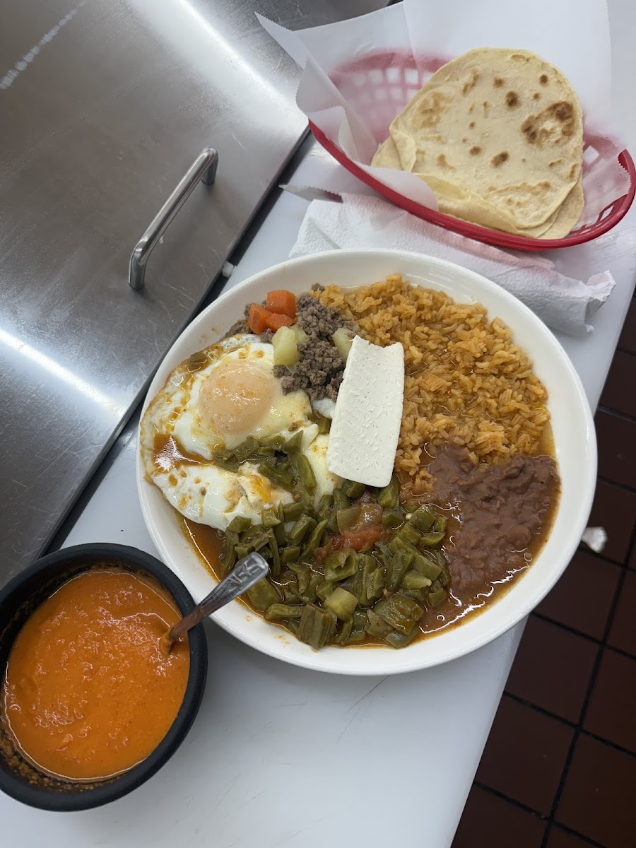 Taqueria Algo Más! +