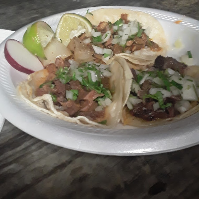 Tacos Al Pasto Y Tacos De Barbacoa