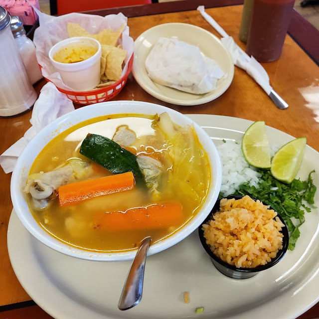 Caldo De Pollo