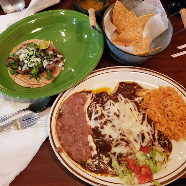 Chicken Enmoladas