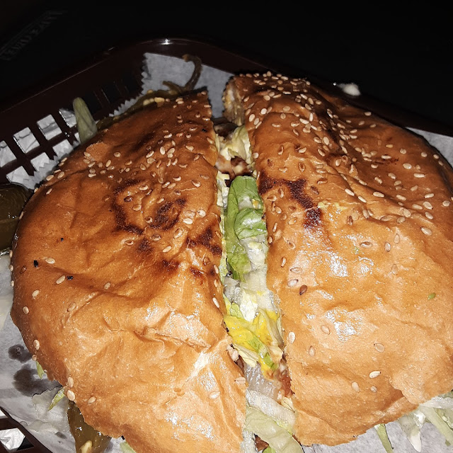 La Amburgesa Que Asen Aqui Pruebala Con Huevo Esta Super Buena