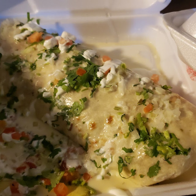 Burrito XL with White Cheese Sauce