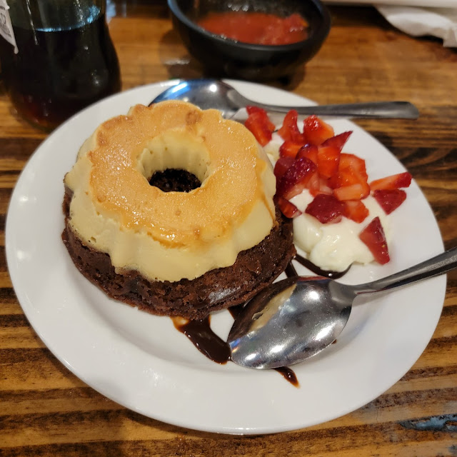 Chocoflan