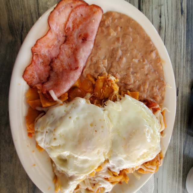 Chilaquiles Con Huevo