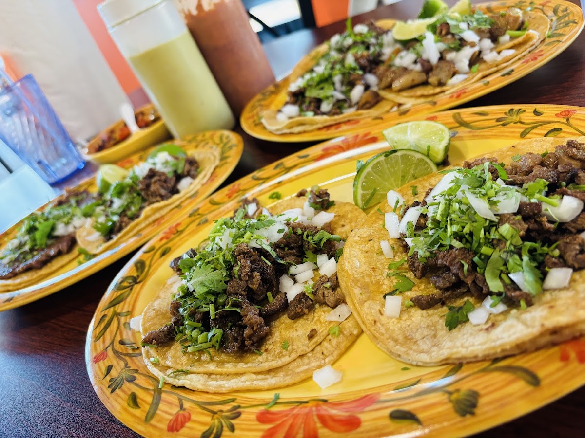 Taqueria y Polleria el Tio Ramos
