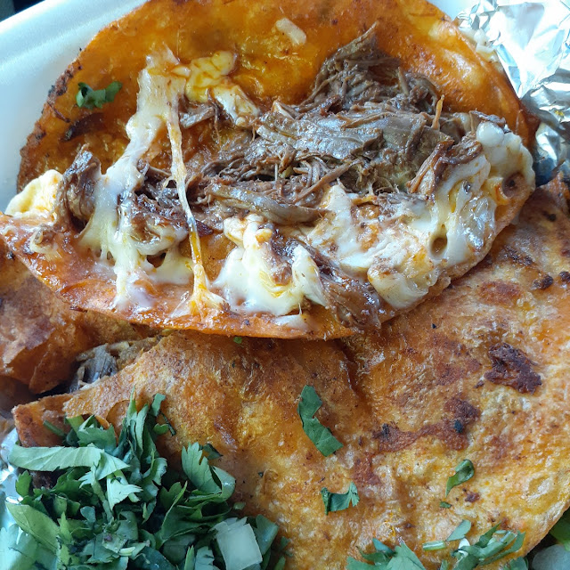 Pizza Birria