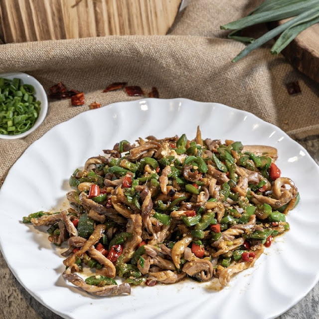 Dry Pot Pork Intestine