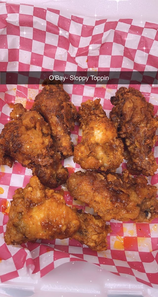 Tease Me Wingz N’ Sweetz