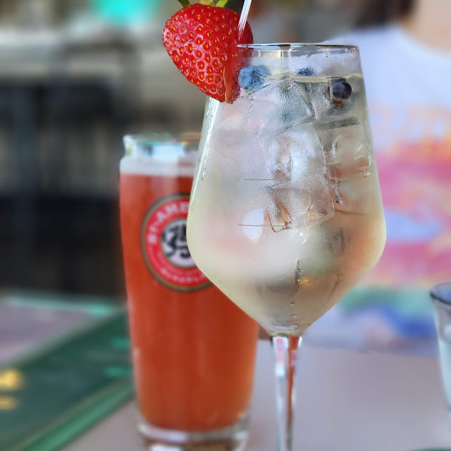 Sangria Blanche