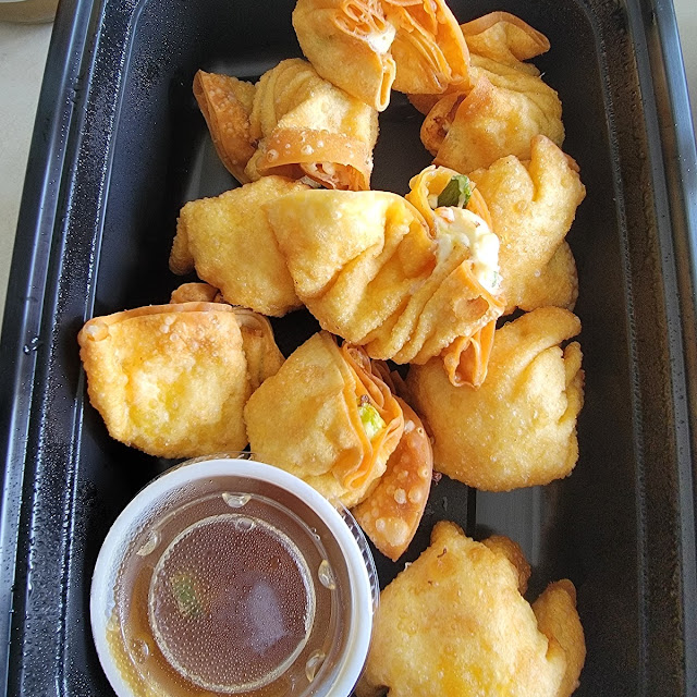 Crab Rangoon
