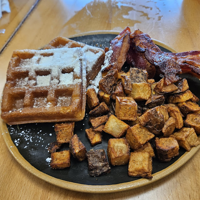 Waffles Maple Bacon & Home Fries