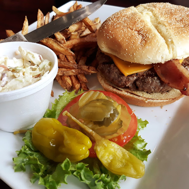 Cart Barn Hamburguesa