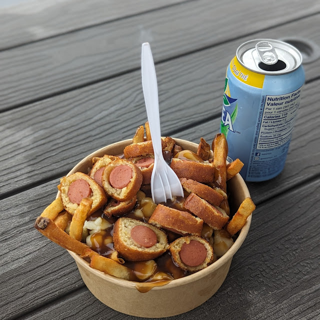 Hotdog Poutine
