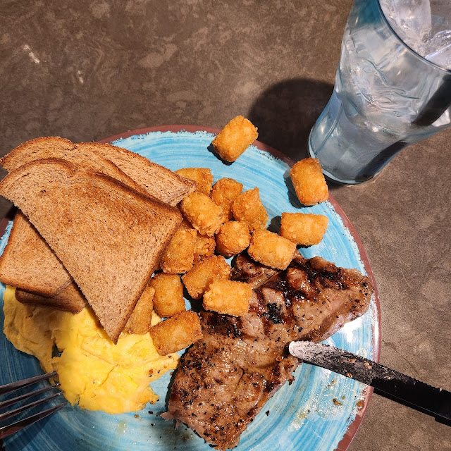Beef Steak and Eggs Benedict