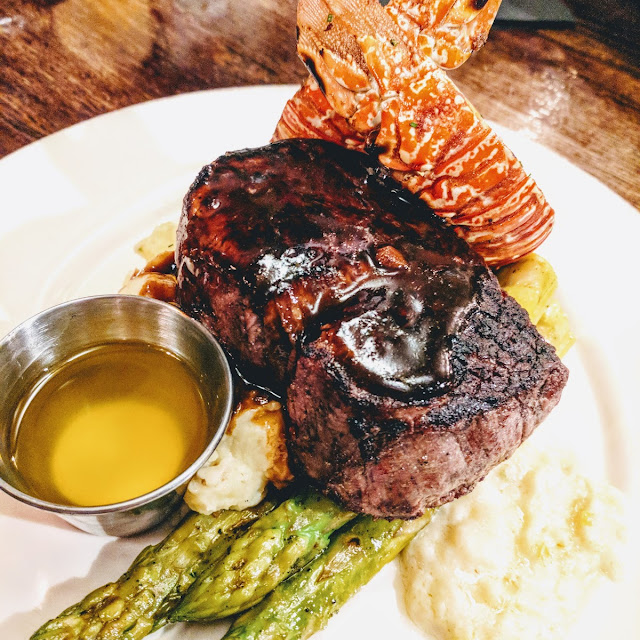 Sirloin & Crab Cake