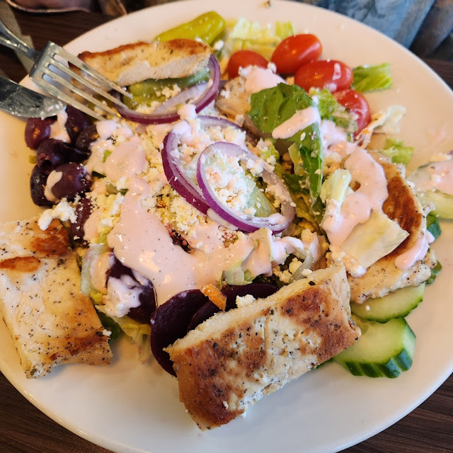 Greek Salad with Chicken