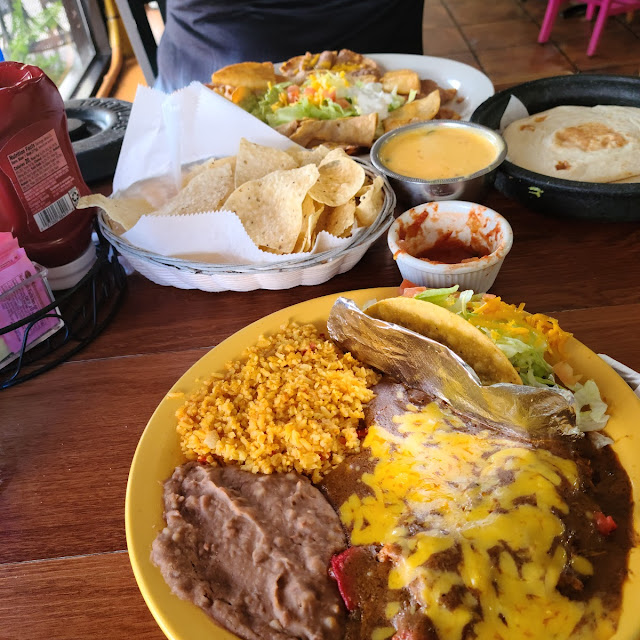Cheese Enchiladas with Meat Gravy