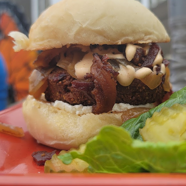 Nut Burger