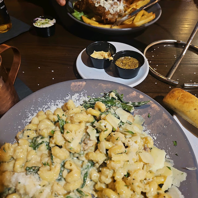 Chicken Broccoli Alfredo