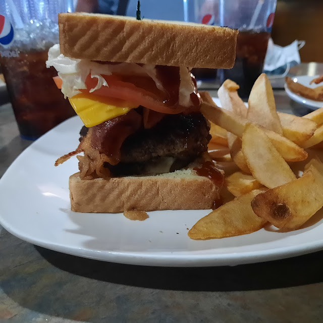 The Roadhouse Burger