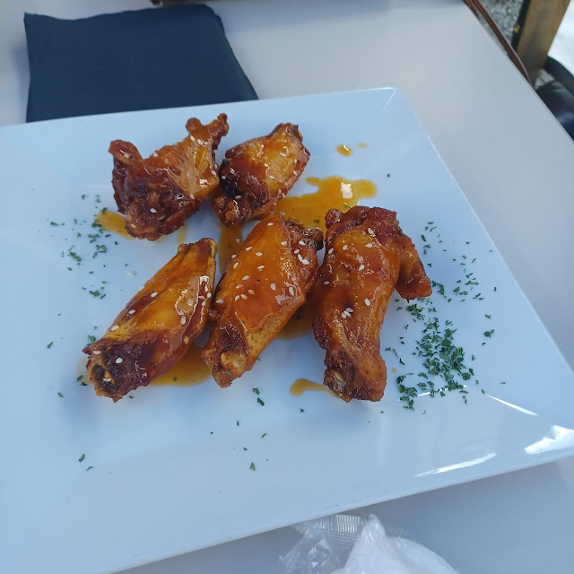 Wings with Muzeum Slam Sauce