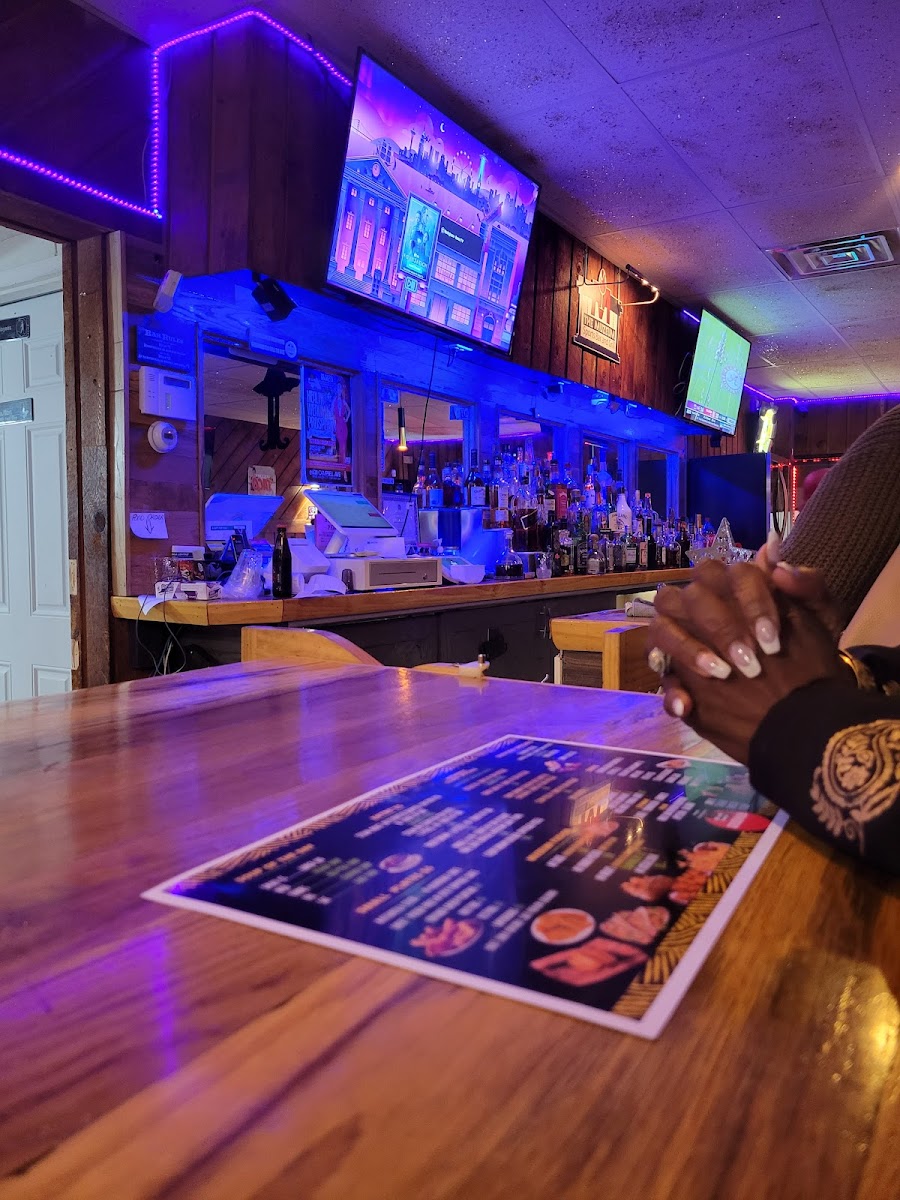 The Muzeum sports bar n grill