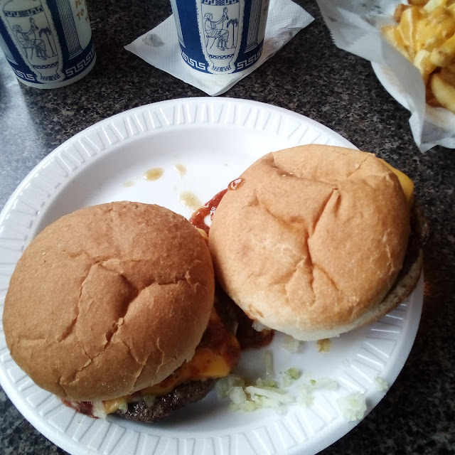 Cheese Burgers with Sauce