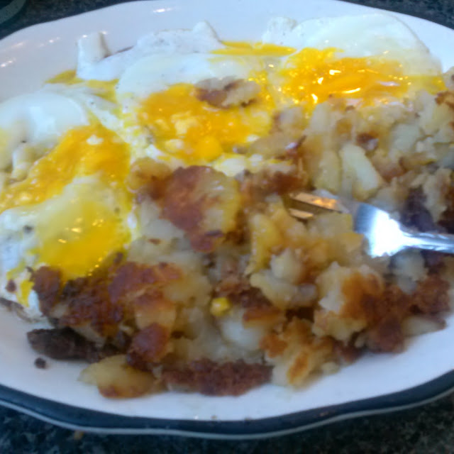 Corned Beef Hash & Eggs